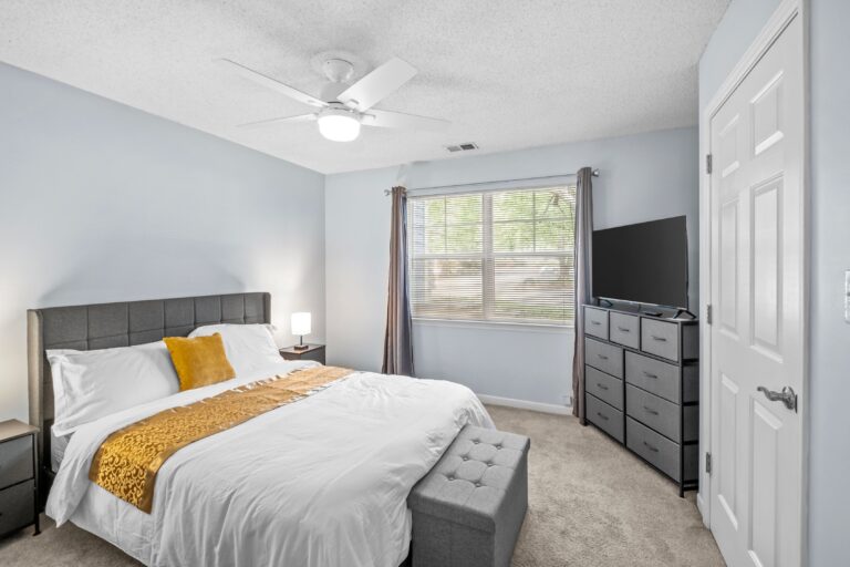Furnished Bedroom in the monthly rental.