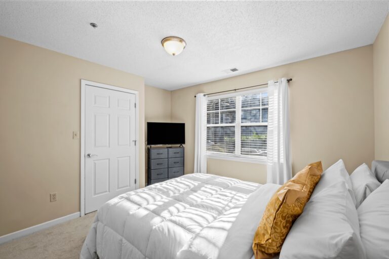 Monthly rental bedroom.