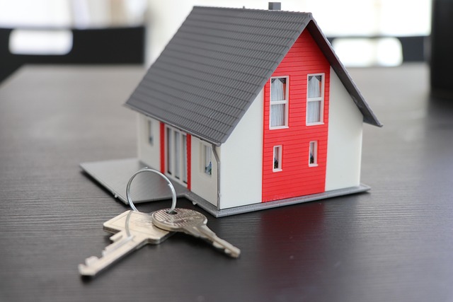 House with keys.